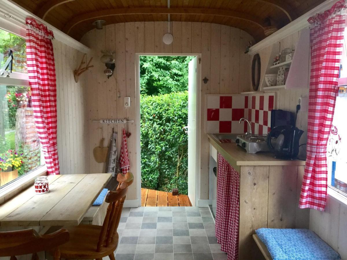 De Akker, Unieke Overnachting In Pipowagens! Ommeren Exteriér fotografie