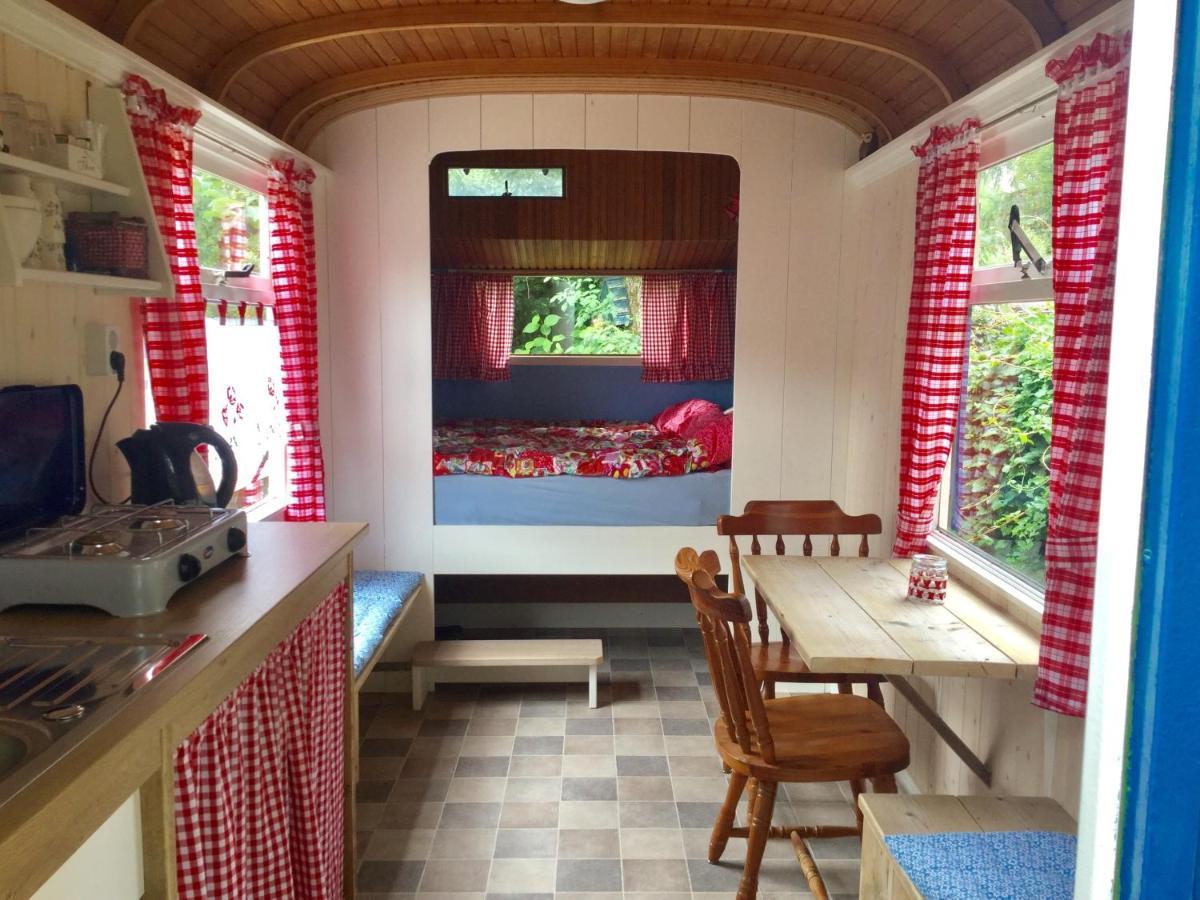 De Akker, Unieke Overnachting In Pipowagens! Ommeren Exteriér fotografie