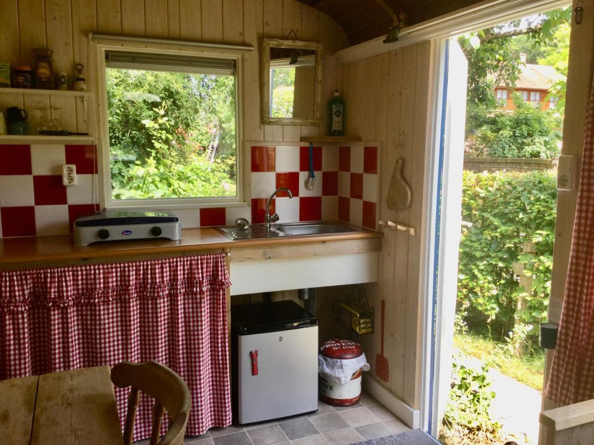 De Akker, Unieke Overnachting In Pipowagens! Ommeren Exteriér fotografie